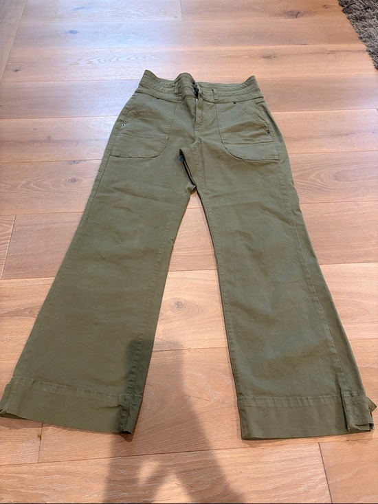 Veronica Beard Denim - Veronica Beard Size 28 Olive Green Wide-Leg Utility Pants.